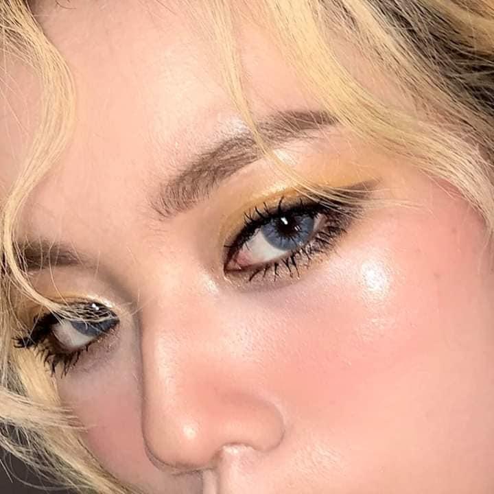 [HCM]lens xanh tây sử dụng 1 năm tặng kèm khây đựng