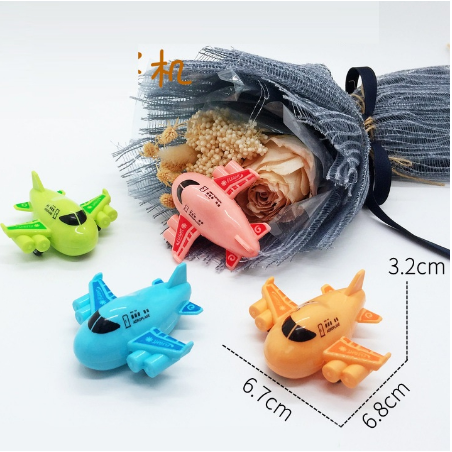 Bộ 4 Máy bay trang trí bánh sinh nhật, máy bay nhựa trang trí
