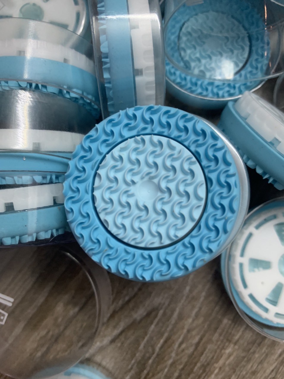 Đầu máy rửa mặt massage LUMISPA NUSKIN