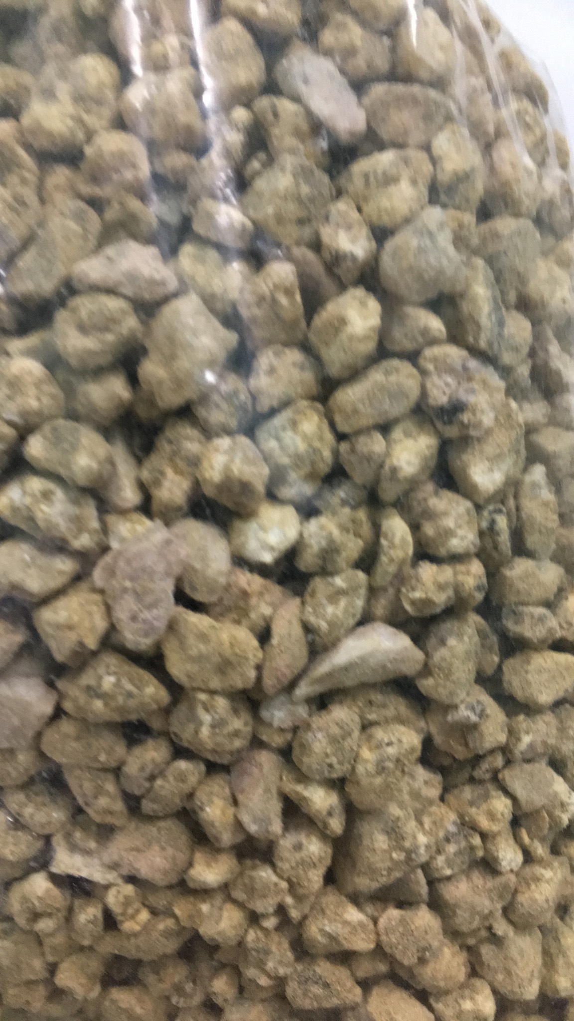 Đá Masato kích thước 2 đến 4mm gói 01 kg