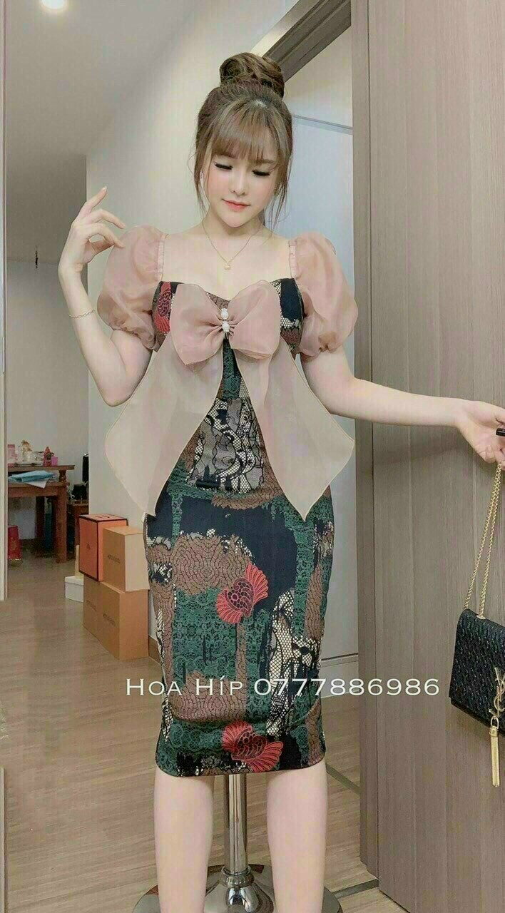 Đầm họa tiết phối voan