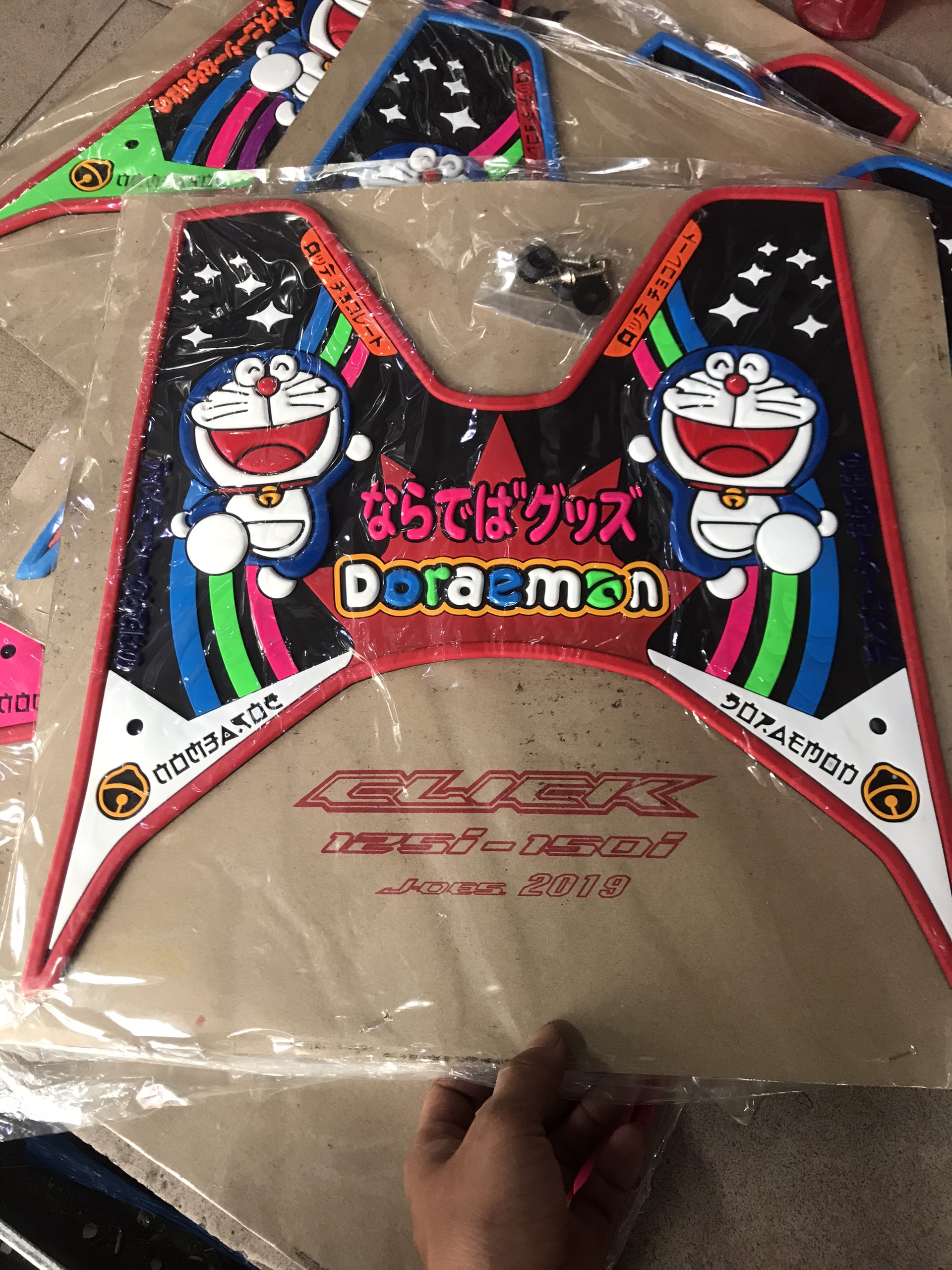 Thảm lót chân Doraemon cho Honda Vario các đời và click 125