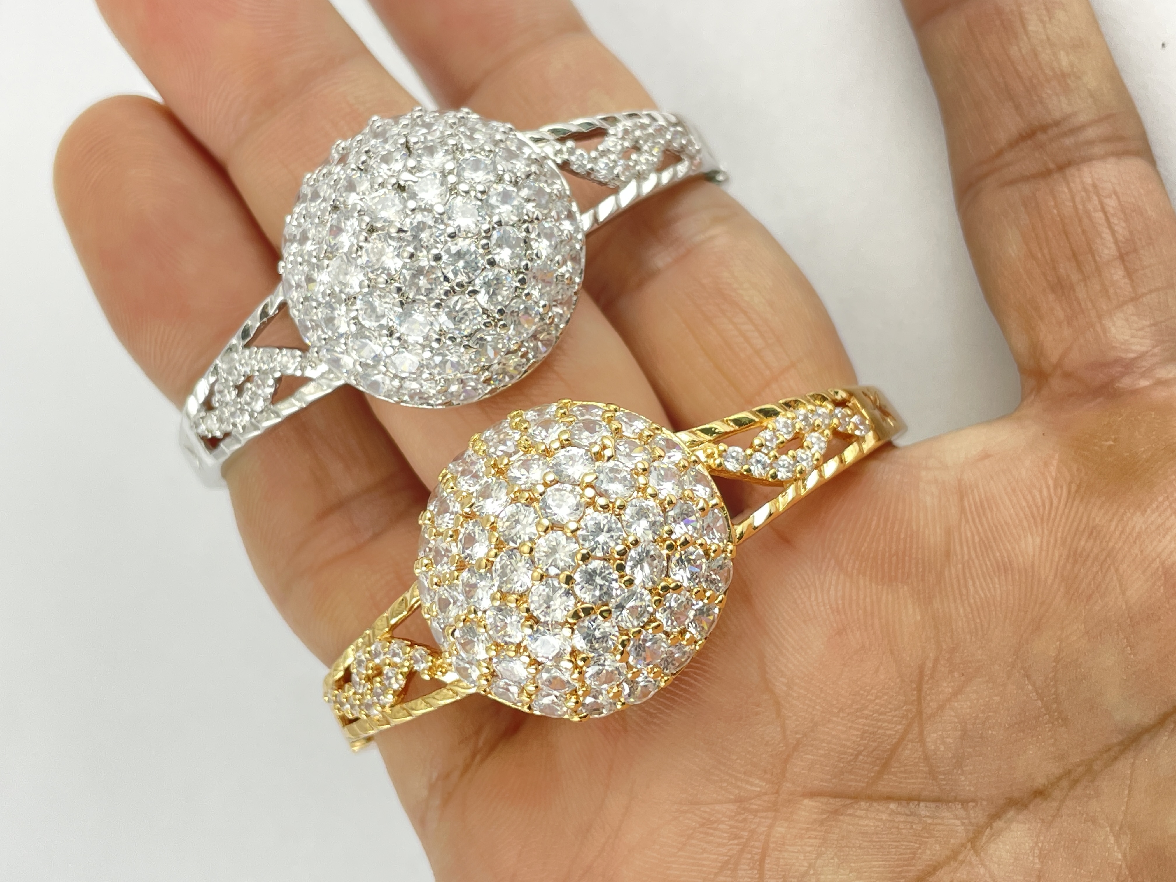 Vòng tay nữ mạ vàng trắng mạ vàng 18k kim cương nhân tạo cao cấp