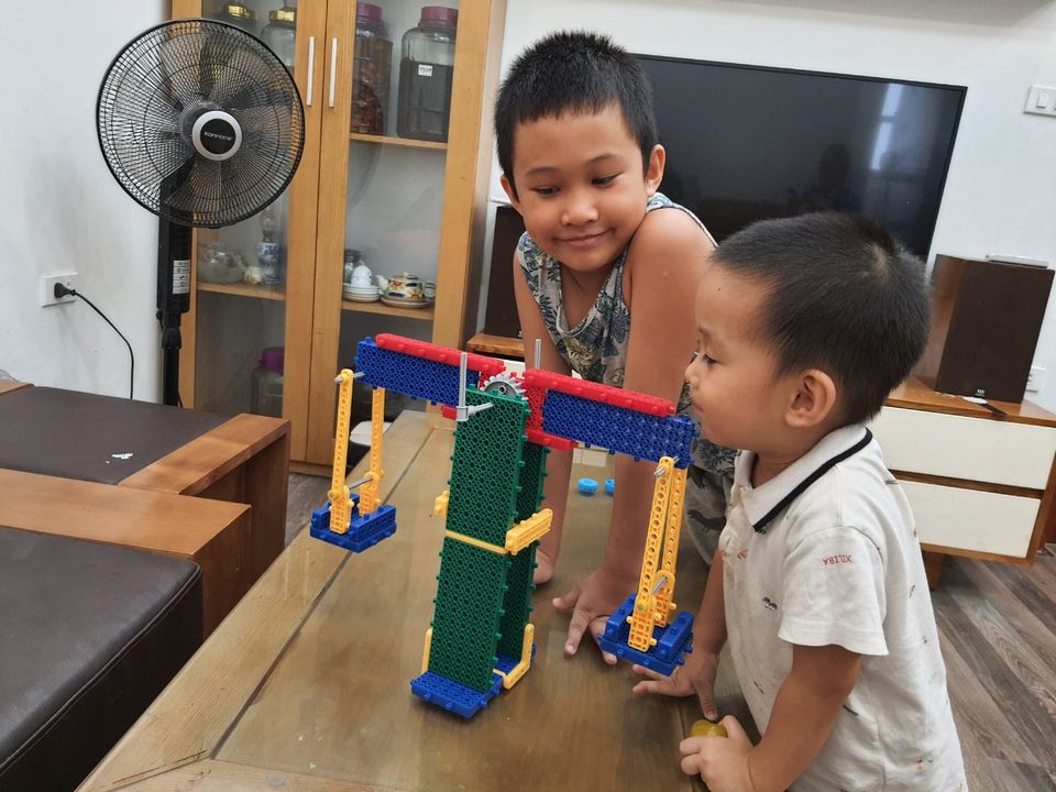 BỘ LẮP RÁP ROBOT GIÁO DỤC STEM TPA ROBOTKIT KICKY (MRT KICKY)