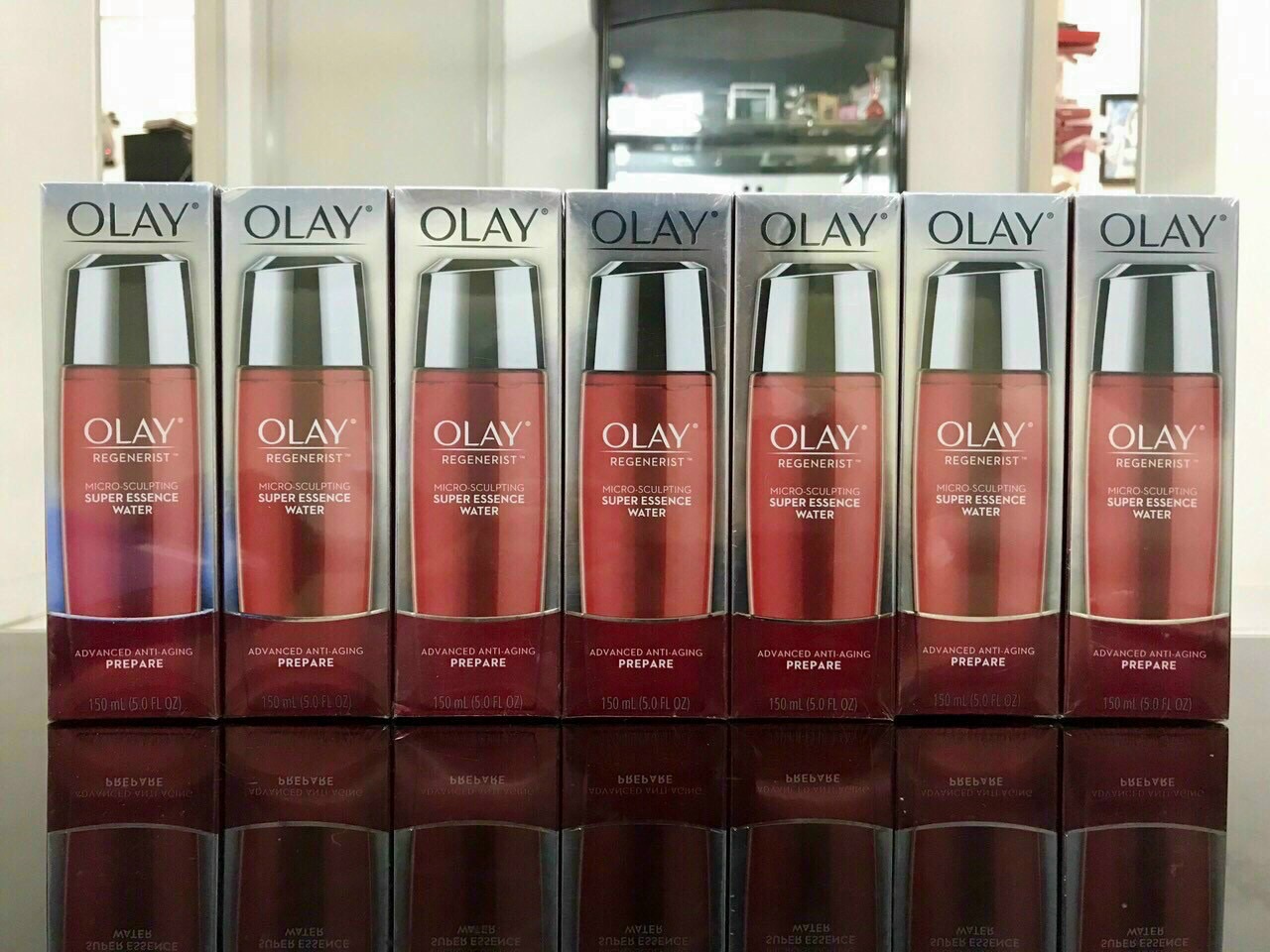 Tinh chất chống nhăn dạng nước Olay Regenerist Micro-Sculpting Super Essence