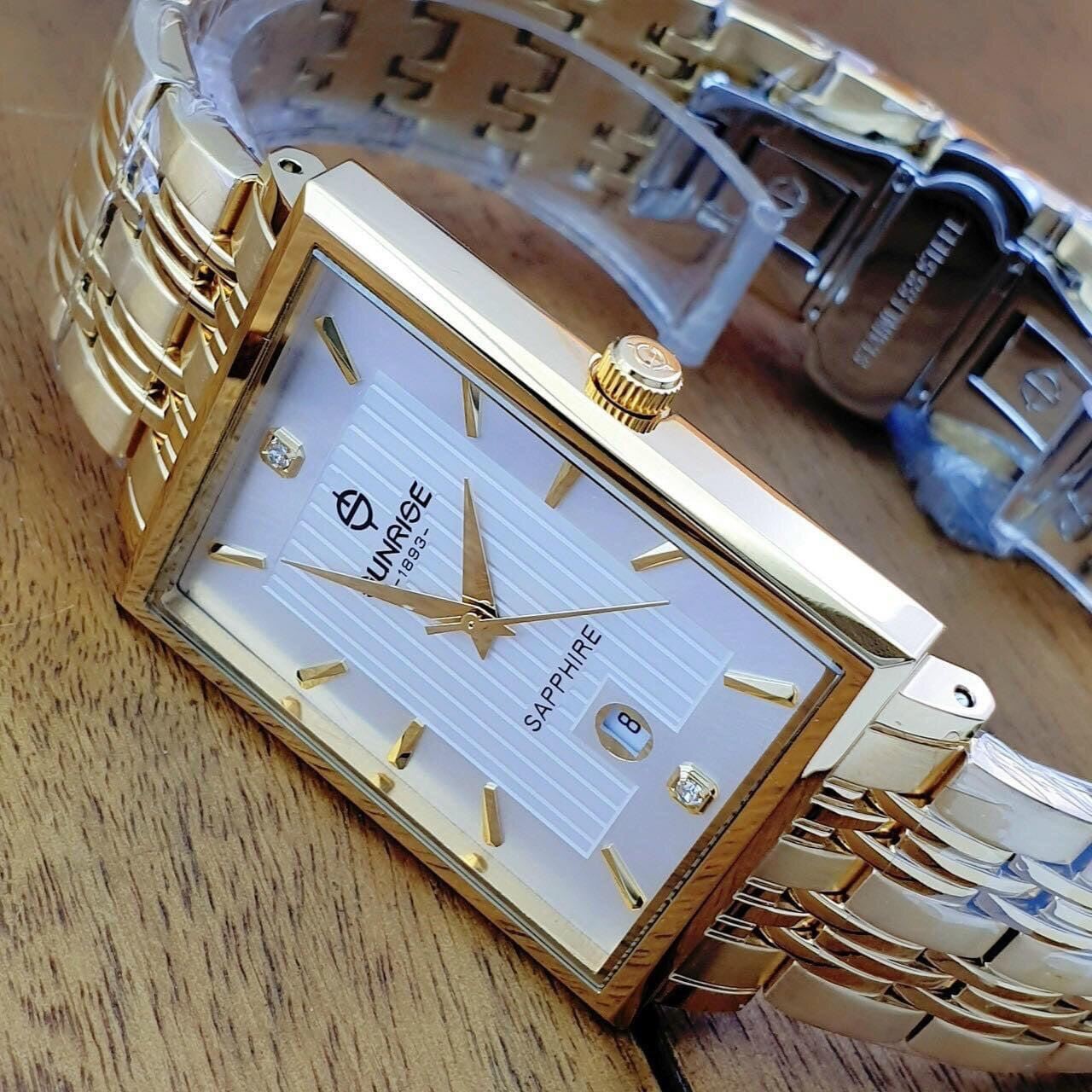 Đồng hồ nam hiệu Sunrise máy pin chuẩn hãng size 39mm
