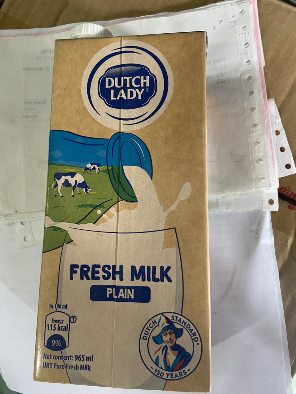 Hộp Sữa Tươi Tiệt Trùng Dutch Lady CÓ Đường 1 Lít- HSD 07/12/2023