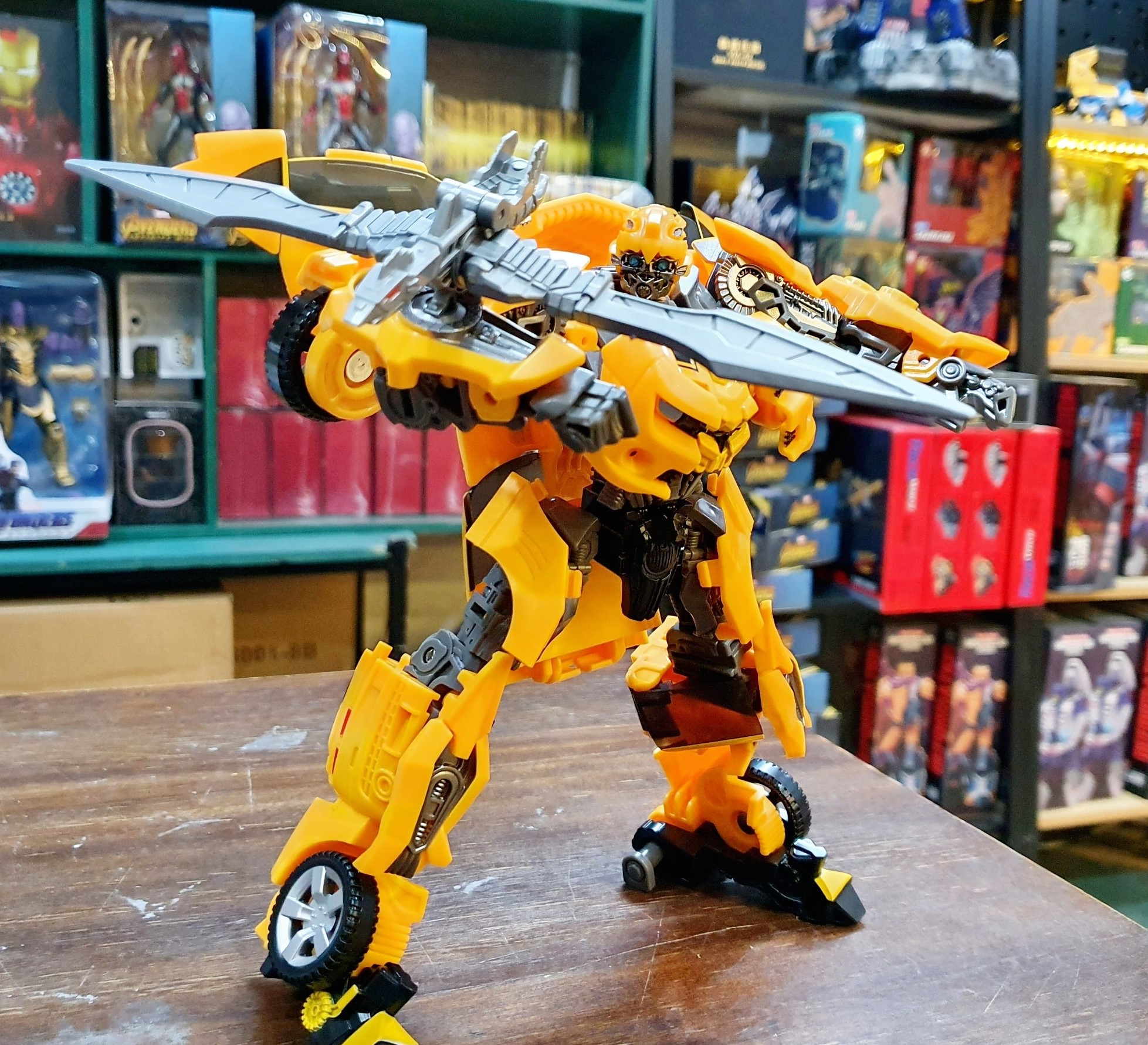 Mô hình robot transformers bumblebee ys-01c ko oversized ss49, ys-03c ko oversized ss57