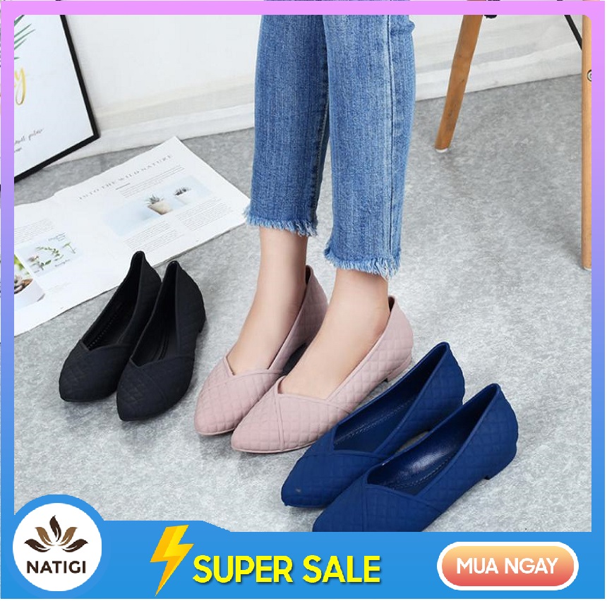 Giầy nhựa dẻo thơm thời trang cao cấp đế bệt mũi nhọn kẻ trám không nơ đi mưa nữ GNN22