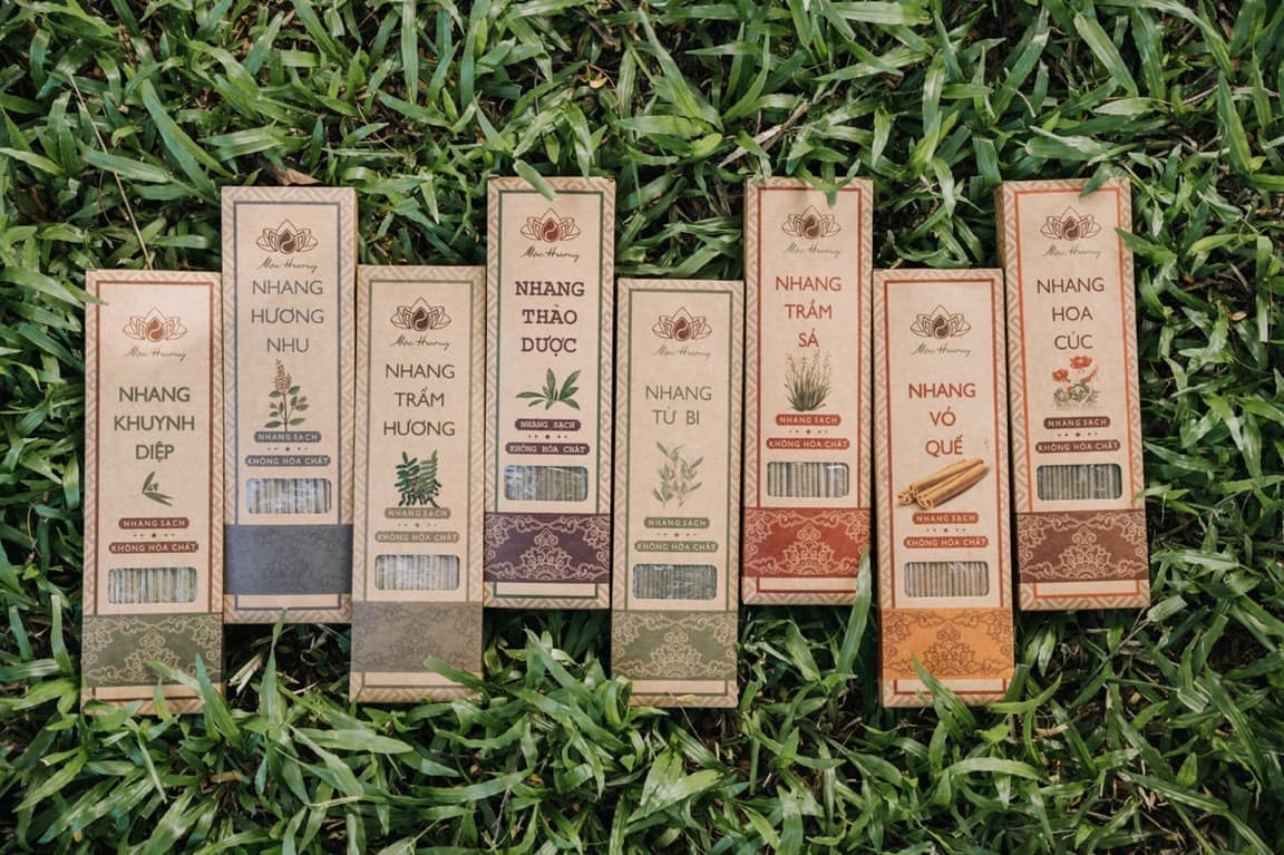 Nhang sạch MỘC HƯƠNG hộp 50 cây 30cm 8 mùi, 100% từ thiên nhiên Hương Trầm Sả Quế Khuynh Diệp Thảo Dược Từ Bi Trầm Hương