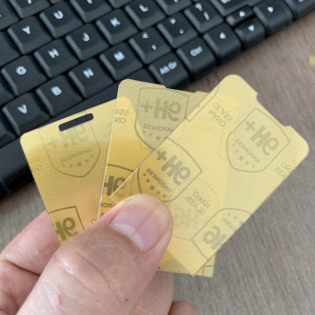 [HCM]Miếng Dán Nano Nokia 6300 6700 8800 Arte Ipod Touch Gen 4 Siêu Mỏng Siêu Bền - Phụ Kiện Điện Thoại Cổ.