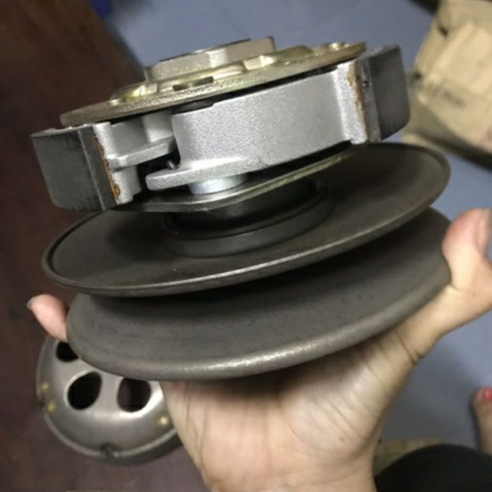 Bộ nồi sau xe Vespa Lx đời xăng cơ ( bình xăng con) Zin hãng