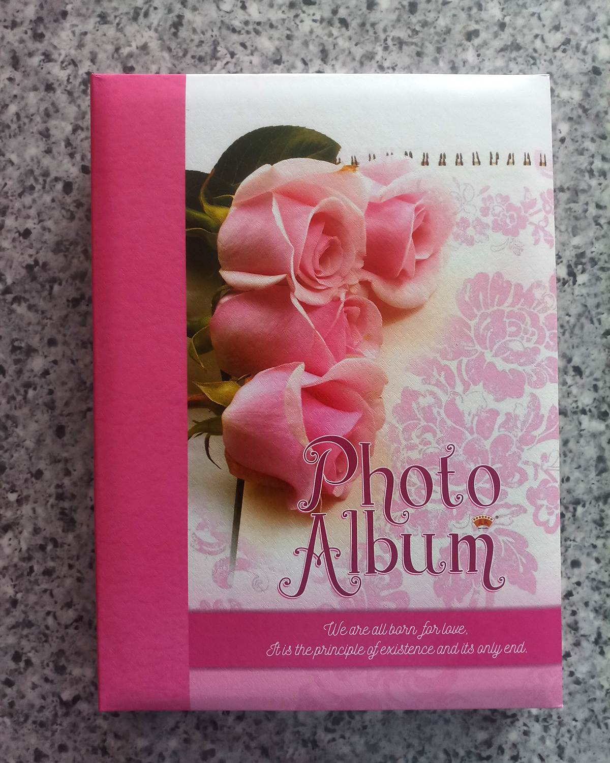 Album đựng hình 13x18 (344 hình). Giao màu album ngẫu nhiên.