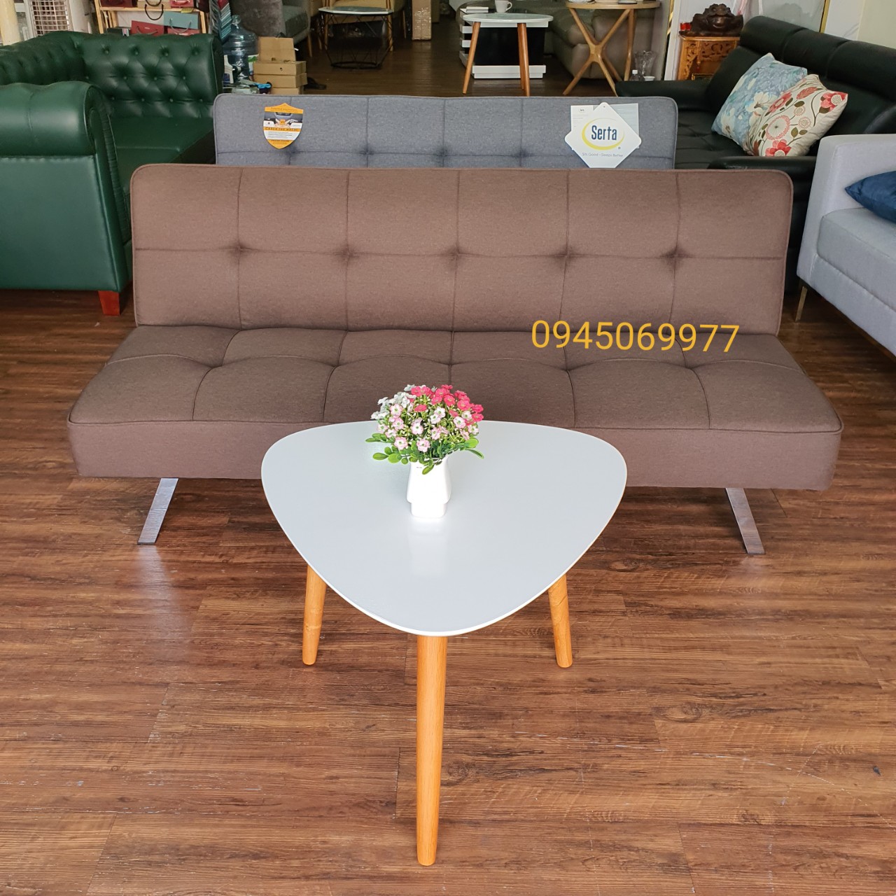 Sofa bed nâu cafe kèm bàn - Sofa Châu Âu giá xưởng - Sofa bed chân thép mạ crom