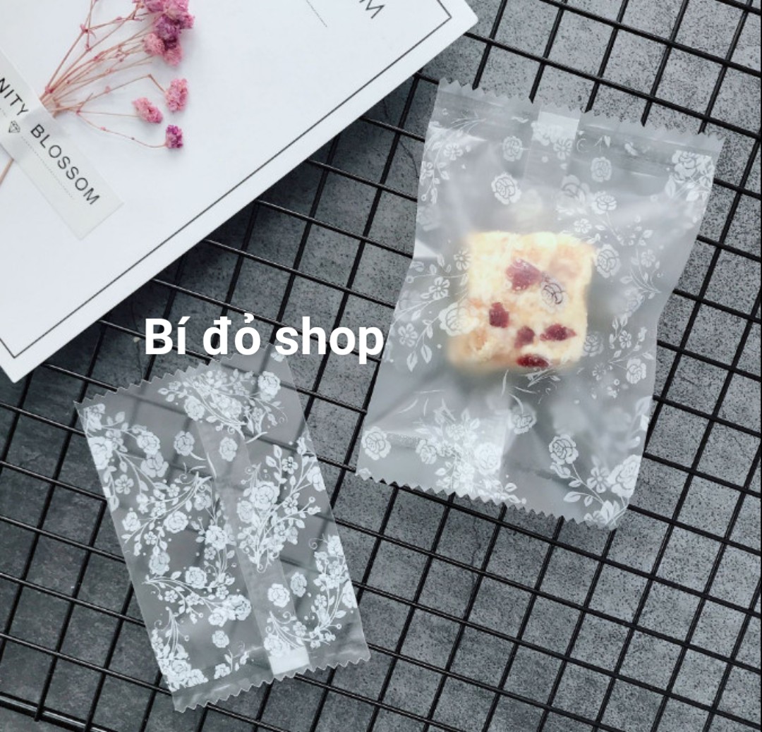 Set 100 túi đựng cookies, bánh quy, qui, cookie hoa hồng trắng hàn miệng 7*10cm - bí đỏ shop dụng cụ làm bánh