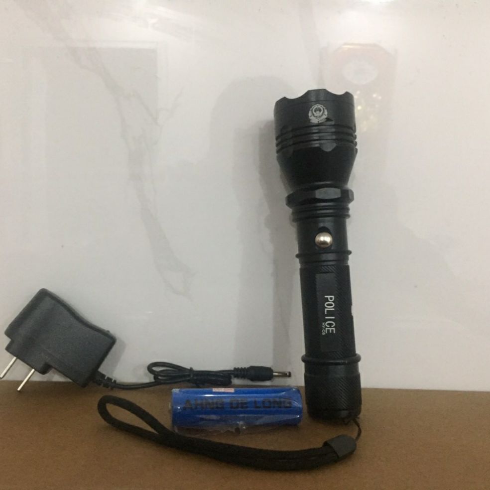 Đèn pin siêu sáng Police C6- hàng cực chuẩn .BH 12 tháng