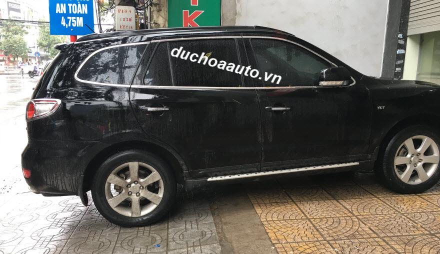 Viền inox quanh kính Hyundai Santafe 2008-2012