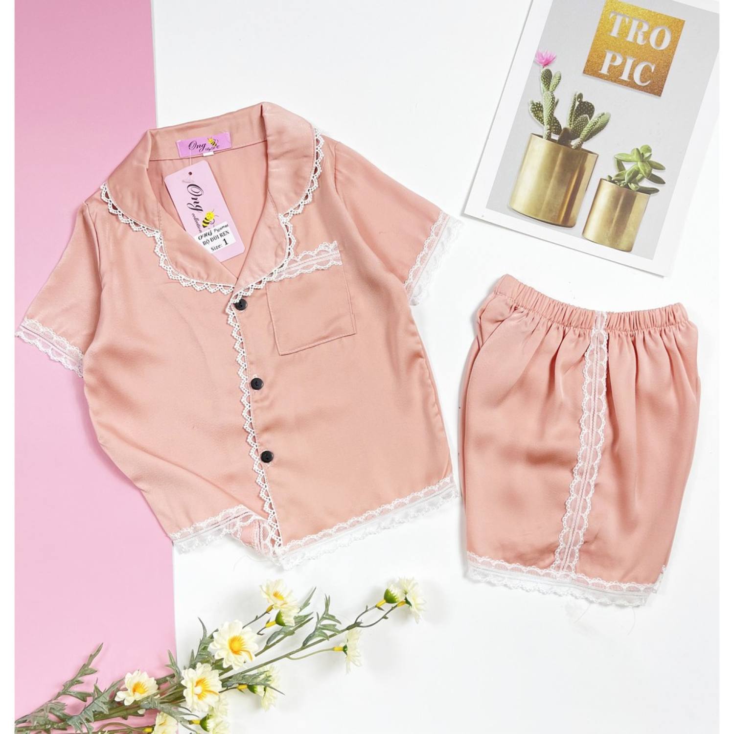 Bộ đồ ngủ pijama lụa mẹ và bé set quần áo mặc nhà cộc tay viền ren cao cấp bn172021
