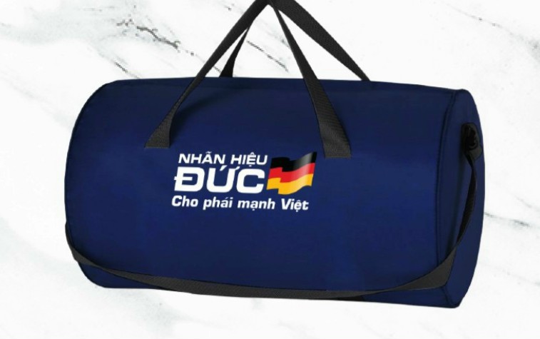 Túi xách kiểu dáng thể thao Nivea