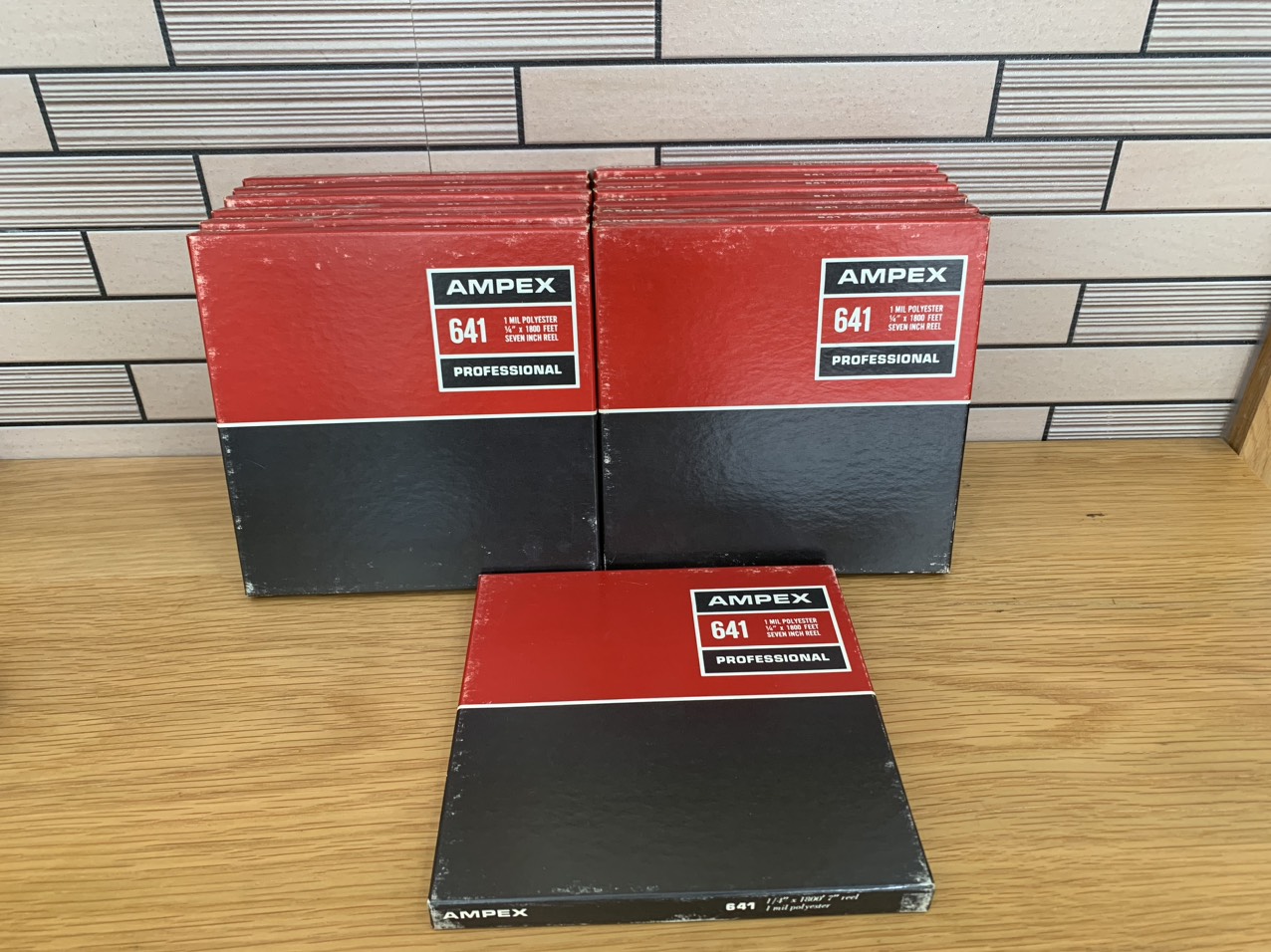 Băng Cối Trắng Ampex 641 7 inch 1800FT MADE IN USA - Hàng Đẹp Thu Âm Chuẩn.