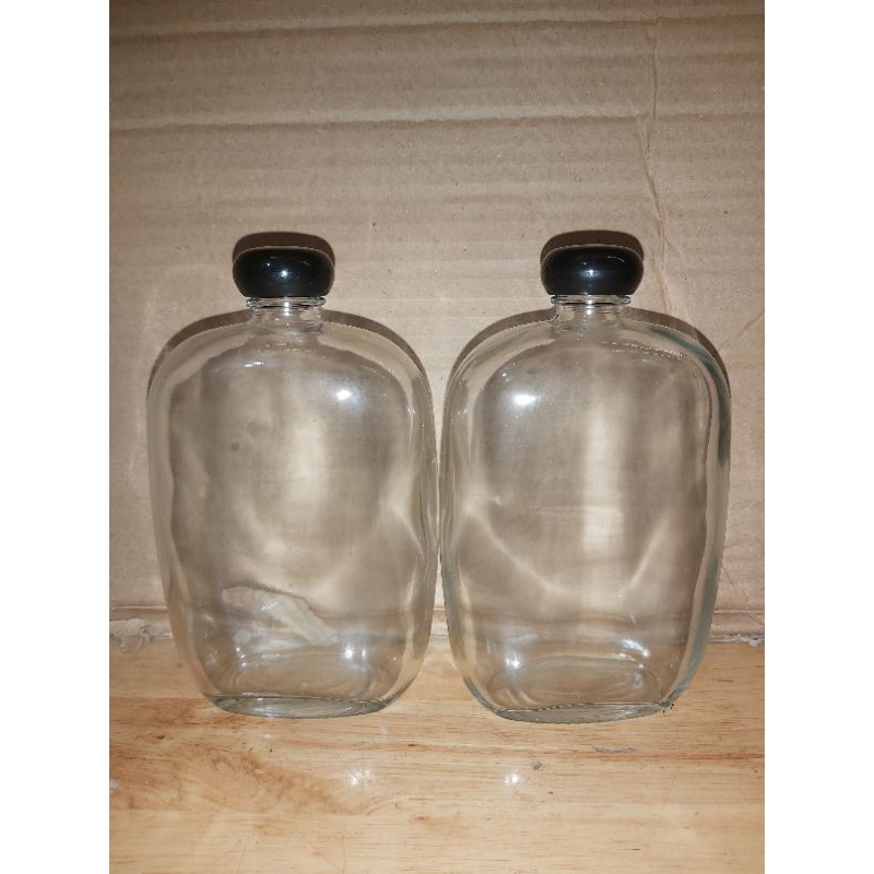 Chai thủy tinh 350ml thân bầu dẹp nắp nhựa