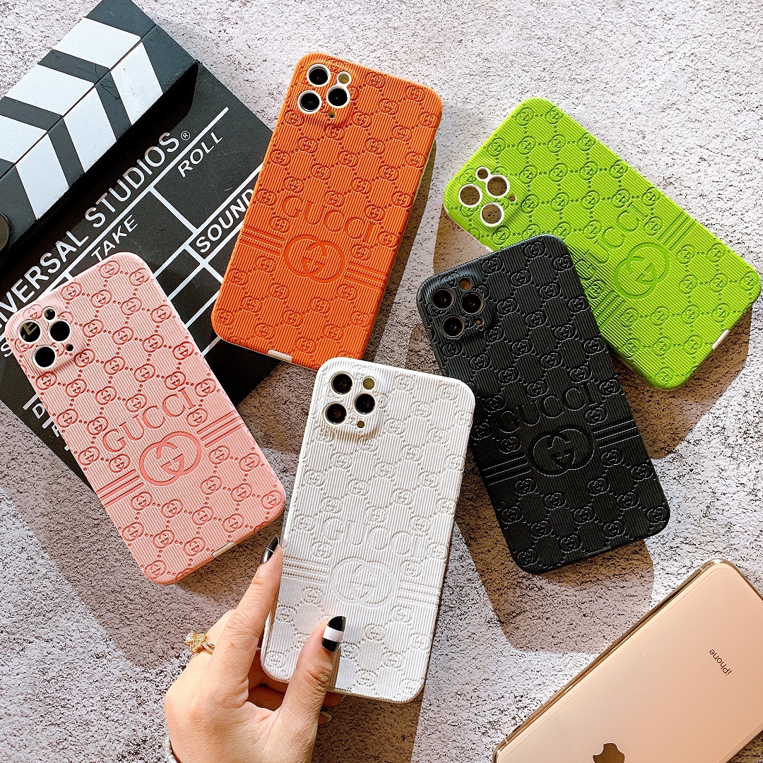 Ốp lưng da dập nổi full viền bảo vệ camera gucci