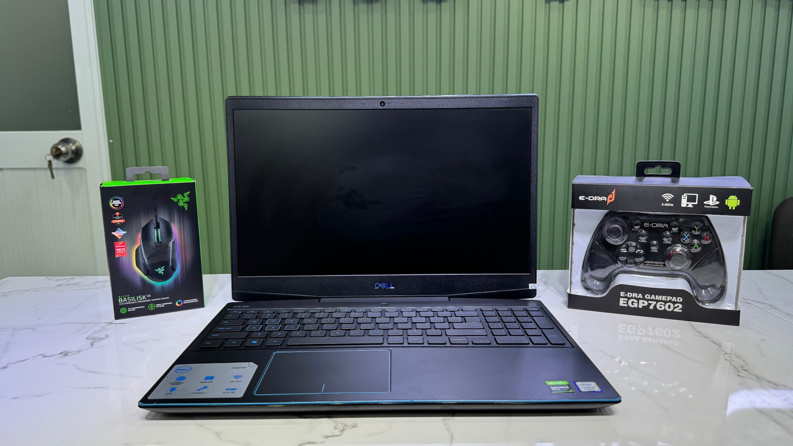 LAPTOP DELL
