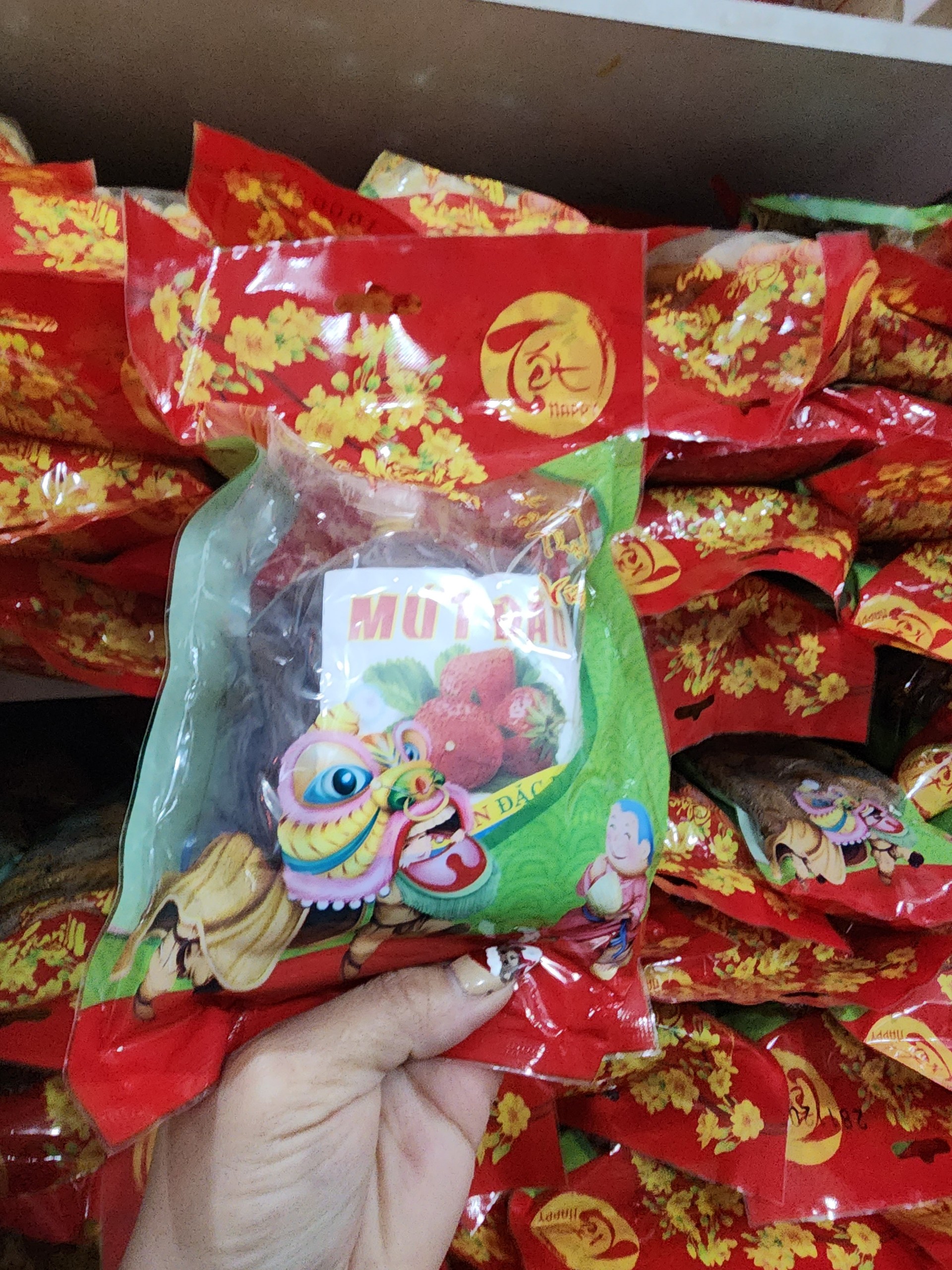 mứt dâu ĐÀ LẠT đặc biệt GÓI 500GR