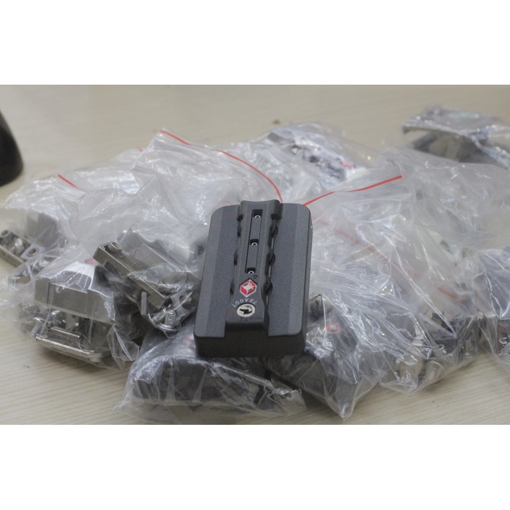 https://vn-live-01.slatic.net/p/7f7bb27bcec193295cd64bd19f3b6d28.jpg