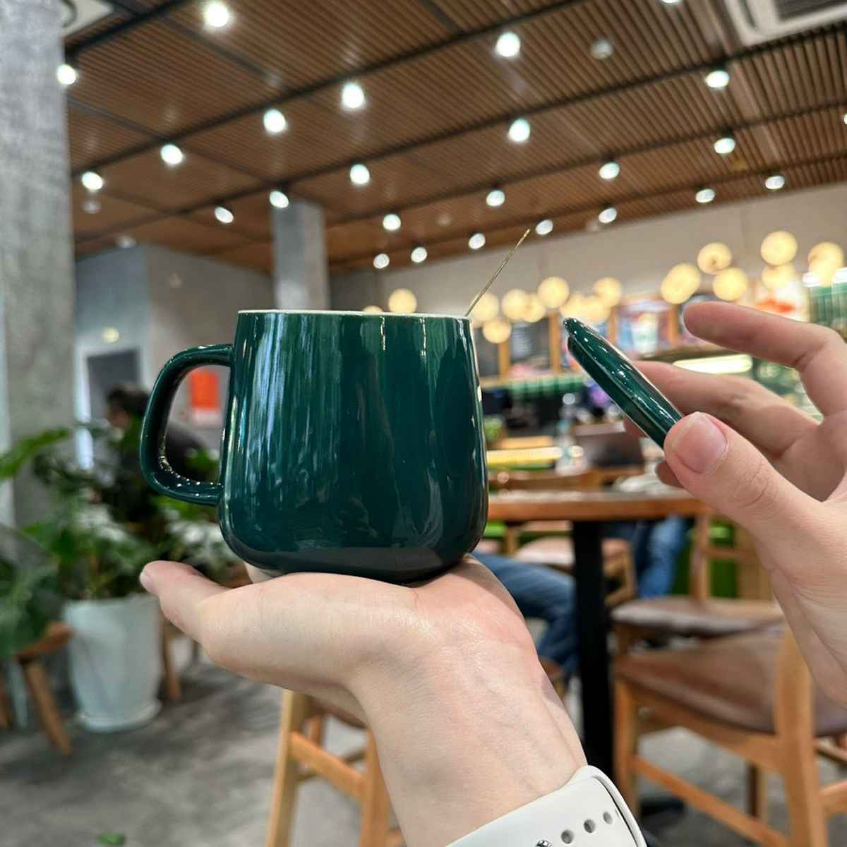 Cốc sứ tròn tặng kèm thìa Ly Sứ Quà Tặng In logo