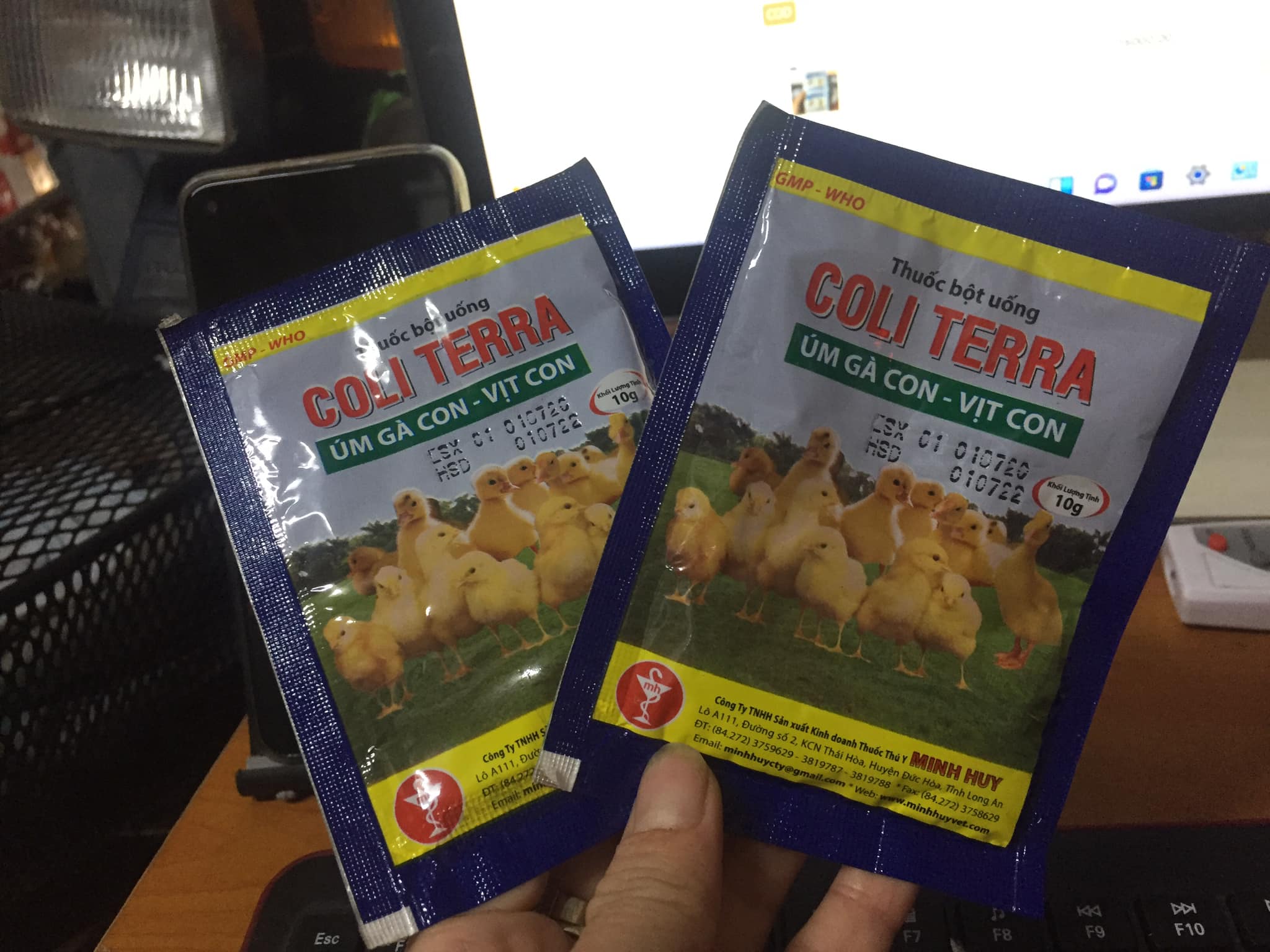 Combo 2 gói Coli Terra úm gà vịt con - tăng sức đề kháng khi tách mẹ - 10 gam/ gói