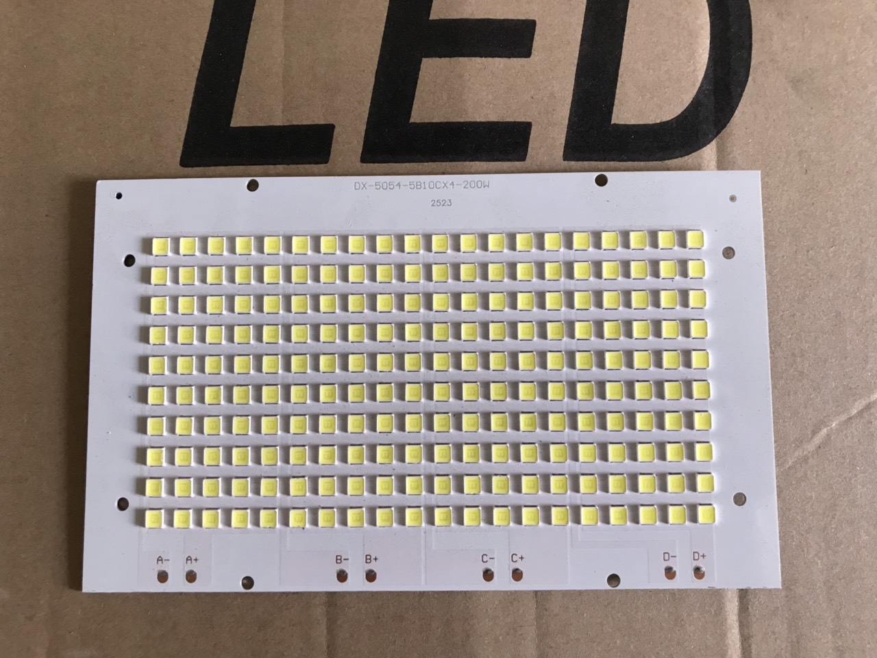 Chipled SMD 5054 200W epistar cho lắp ráp đèn pha LED