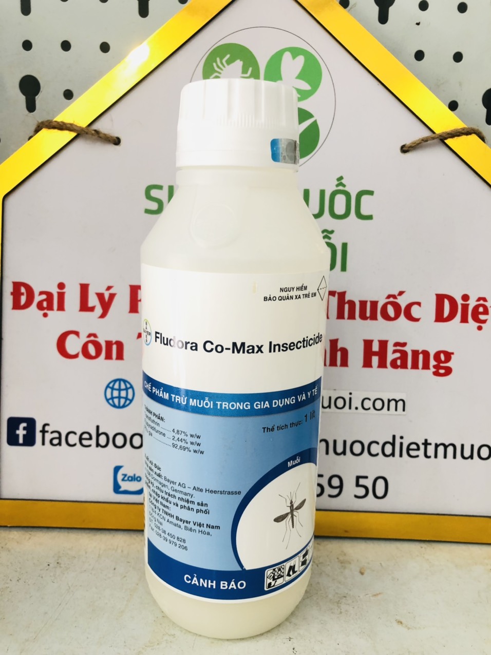 Thuốc diệt muỗi kể cả với những loại muỗi kháng thuốc không mùi, tồn lưu lâu Fludora Co-Max Insecticide - Chai 1 lít