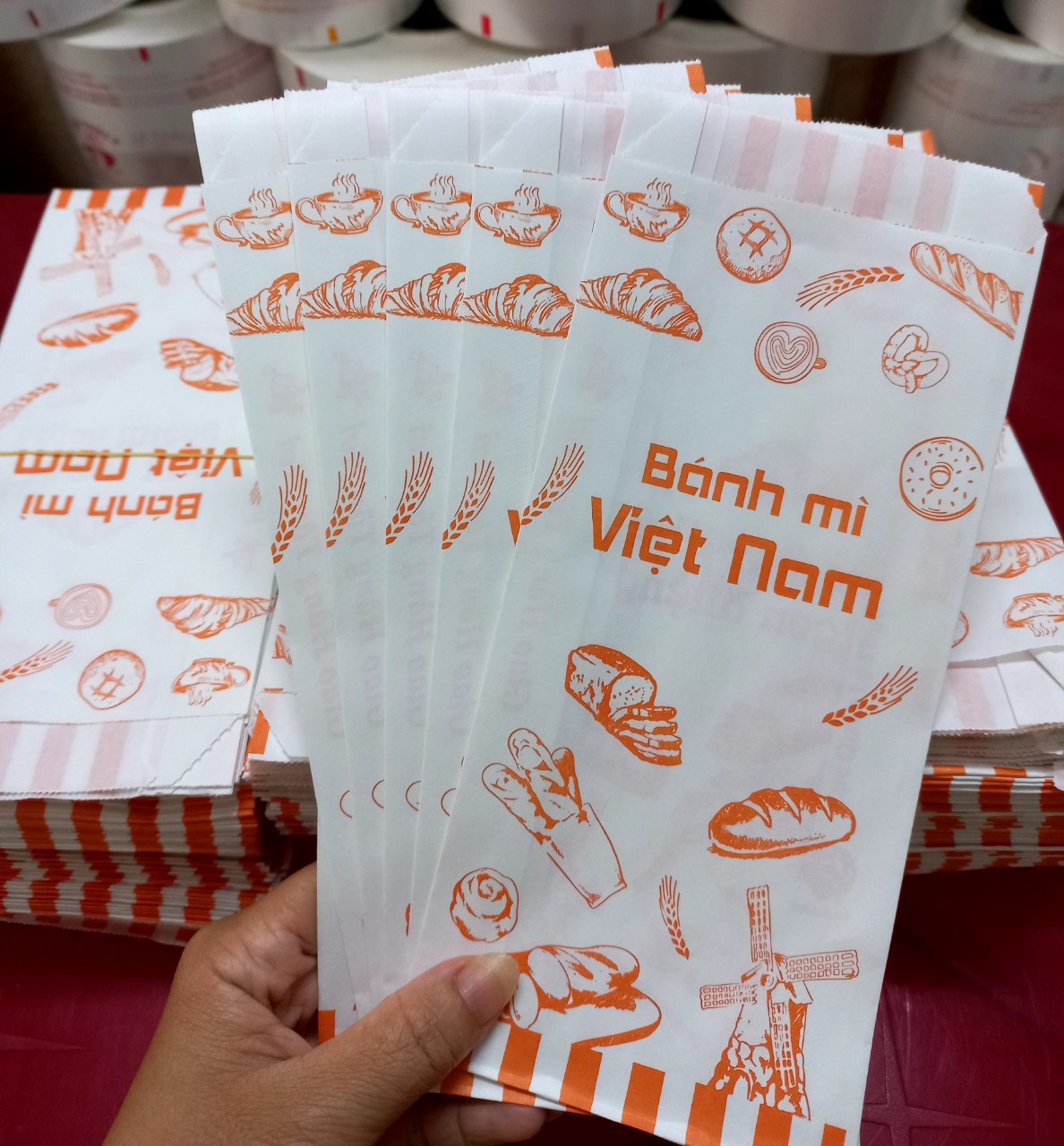 Túi giấy bánh mì in sẵn