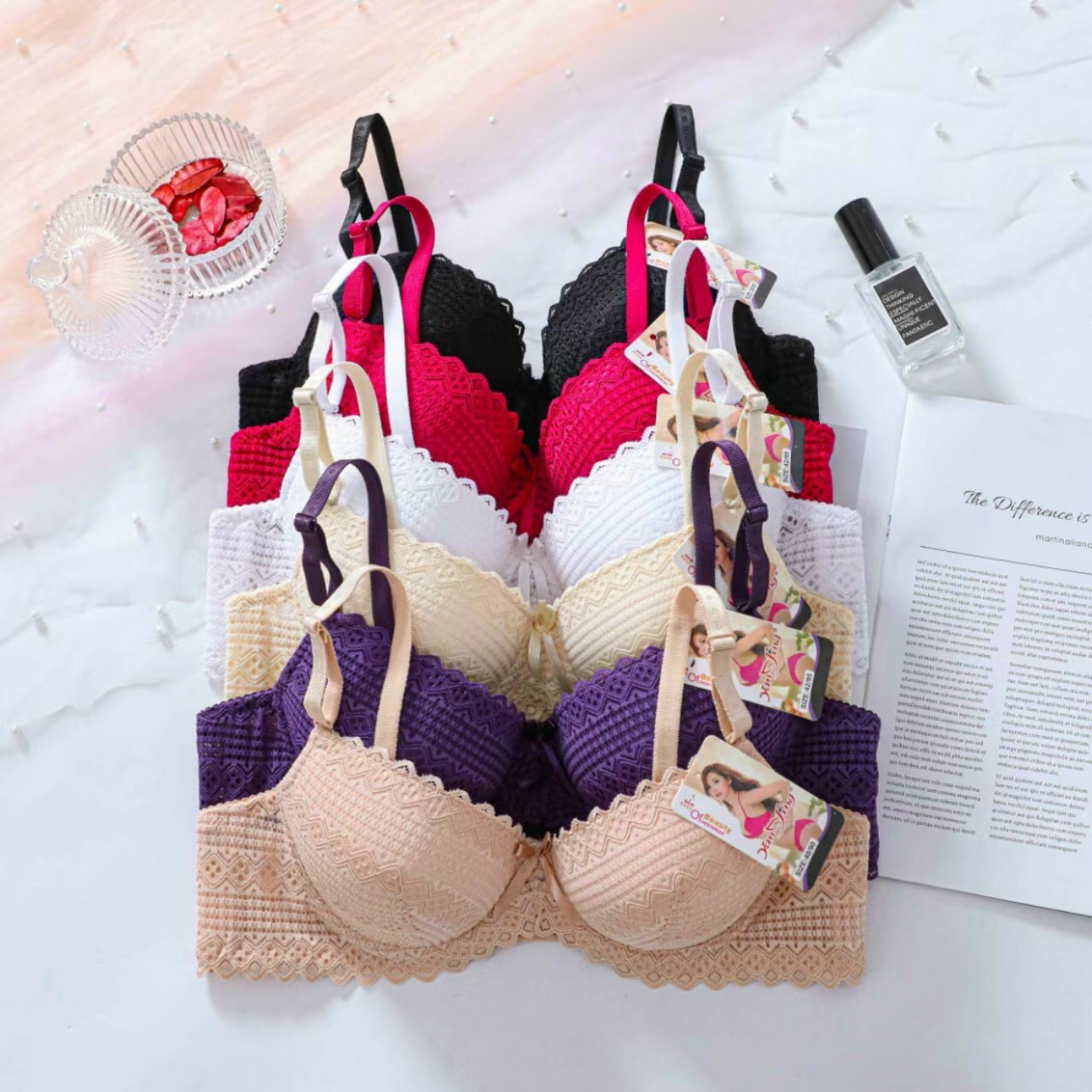 Áo lót ren 2817 nâng ngực Có gọng cao cấp đệm 3,5cm-BIBI shop- (Có sz36,38,40,42)