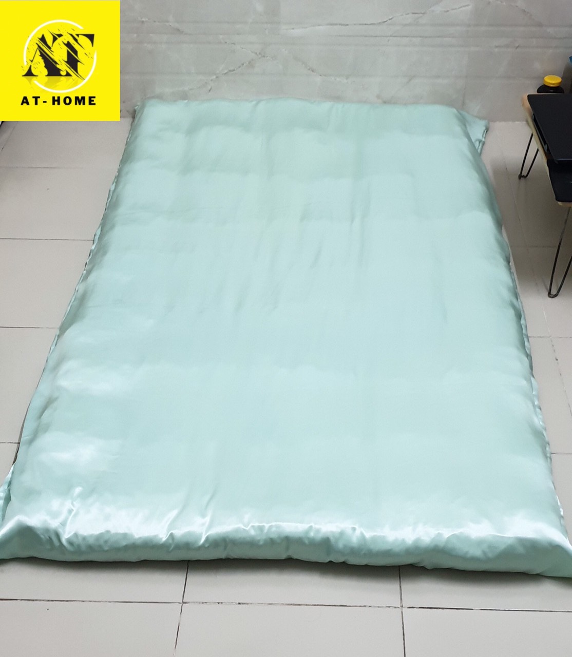 Áo bọc nệm vỏ bọc Topper phi lụa mát mịn AT Home 2 mặt có dây kéo - màu xanh ngọc