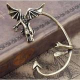 Bông Tai Nam Không Cần Xỏ Khuyên Họa Tiết Rồng Châu Âu Giương 2 Cánh Ngắn Siêu Ngầu Cá Tính