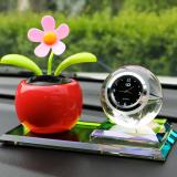 Nước hoa Đồng Hồ Bình Hoa đặt trên mặt taplo Xe hơi
