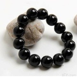 Vòng Tay Thạch Anh Đen Ngũ Hành Sơn mang lại mắn cho người đeo