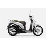 Xe máy SH mode thời trang trắng 2017