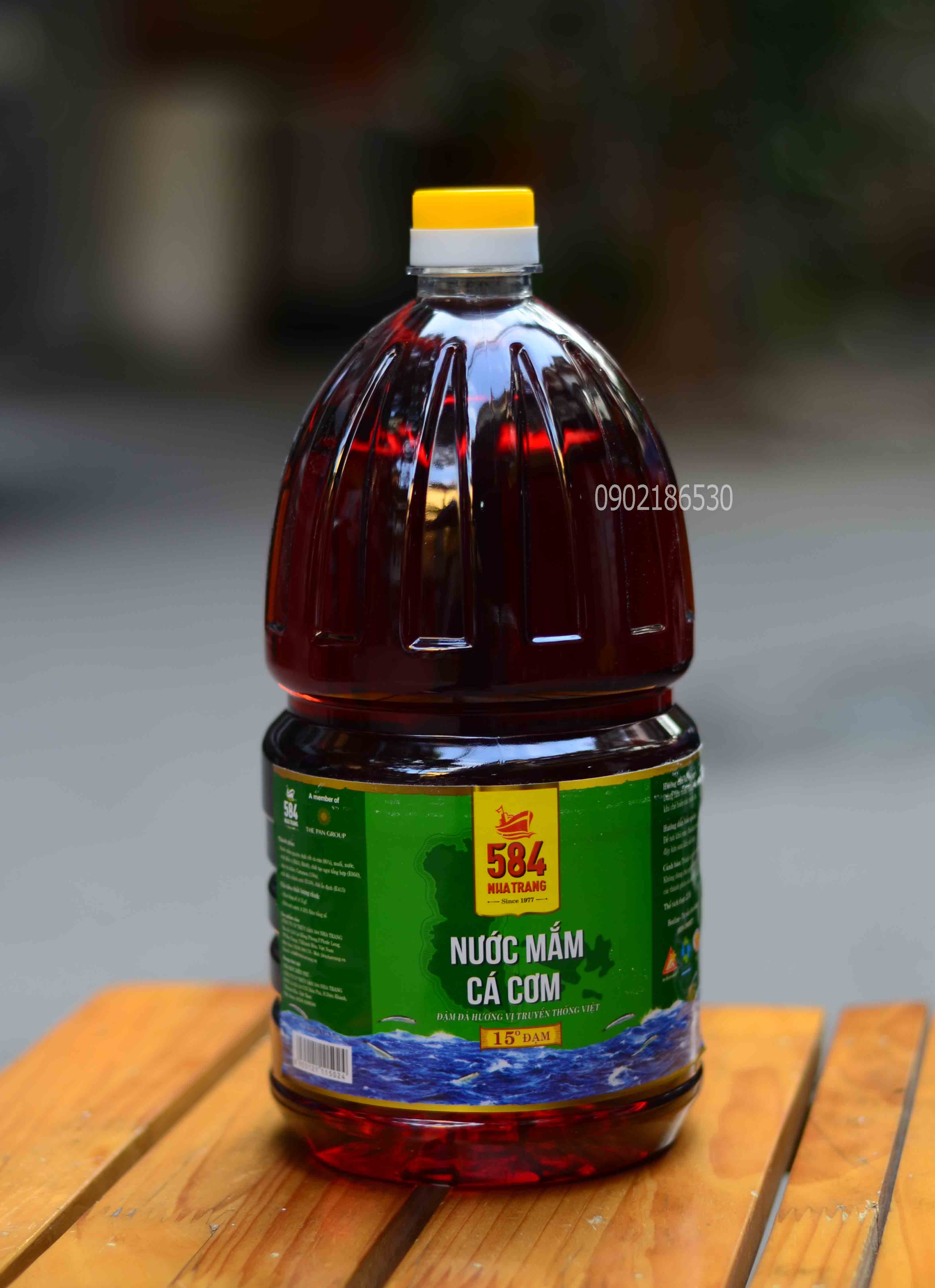 Nước mắm 584 Nha Trang 15 độ đạm can 2 lít (mắm ngon giá rẻ, bao bì mới)