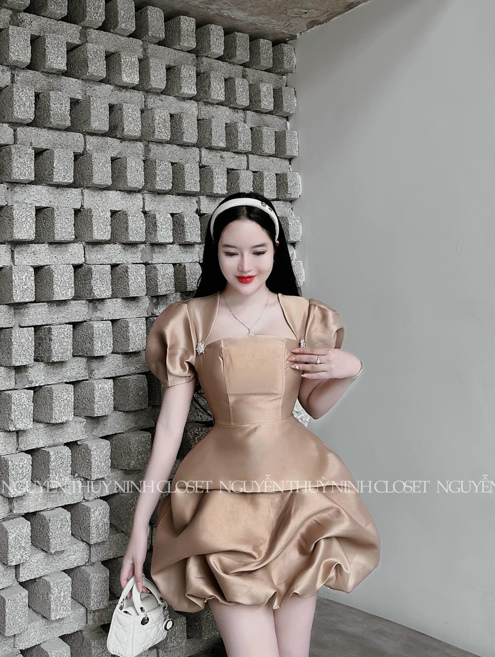 HOÀN TIỀN MAX - Đầm nữ thời trang mặc đi chơi chất Tapta cổ vuông tay ngắn ôm eo váy phồng cao cấp