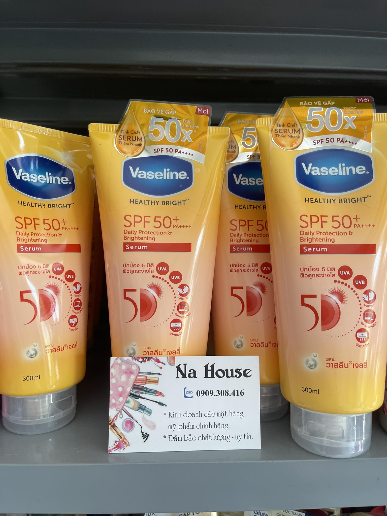 Sữa Dưỡng Thể Trắng Da VASELINE 50X SPF 50+ THÁI LAN 300ml