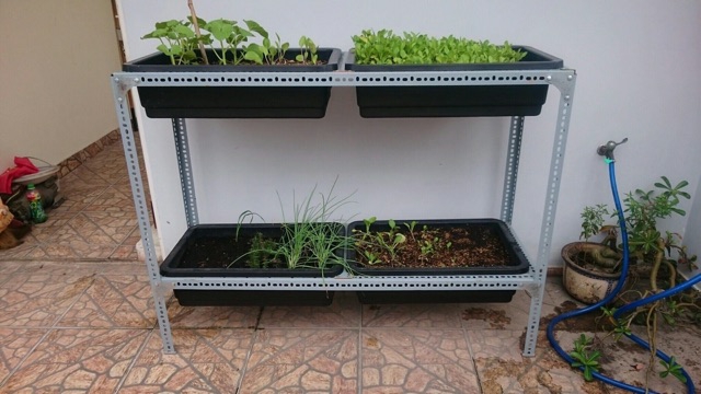 Kệ sắt đa năng trồng rau 2 tầng dùng cho 4 khay nằm dọc loại 68x43cm