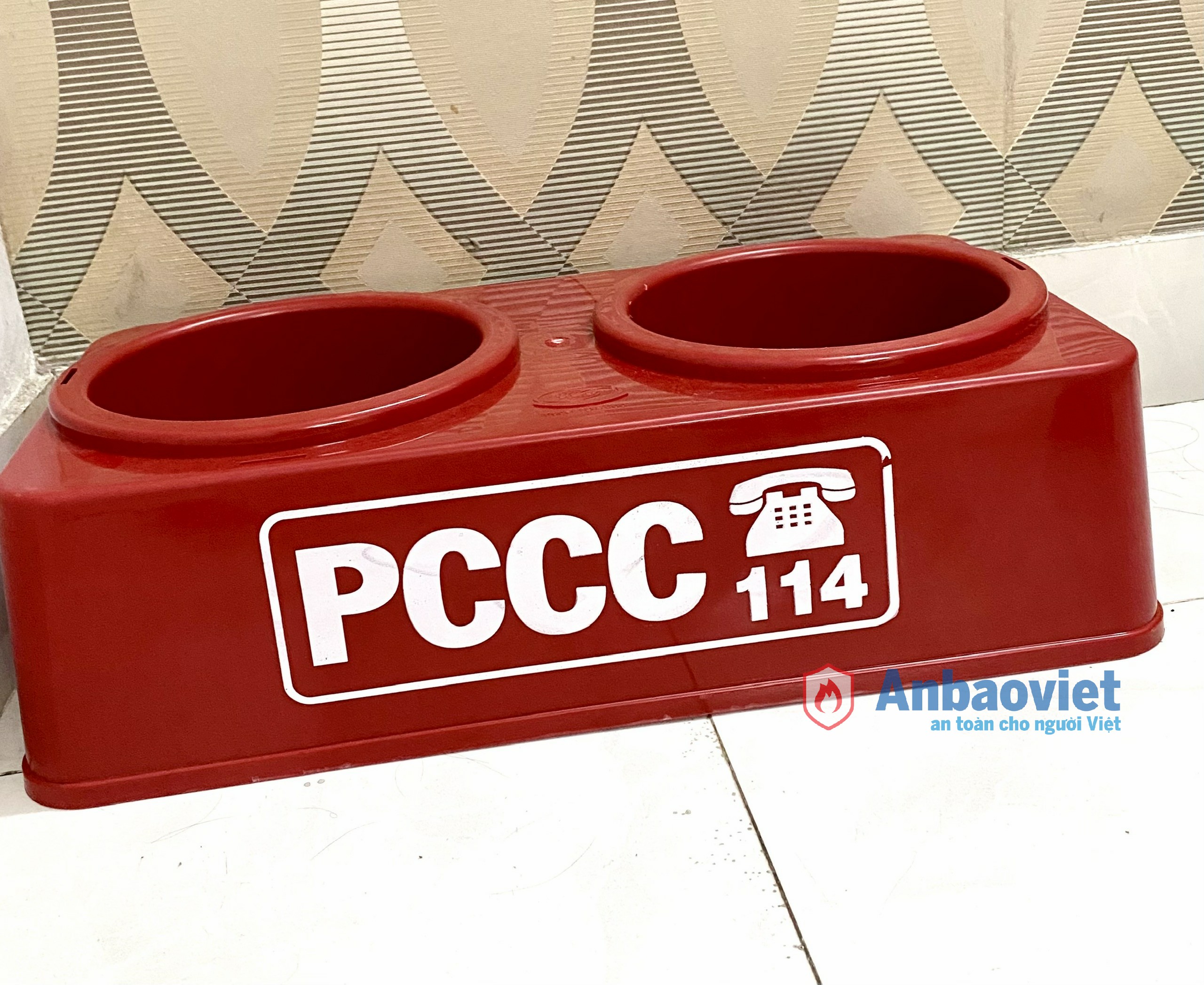 Kệ đôi đựng 02 bình chữa cháy, kệ pccc