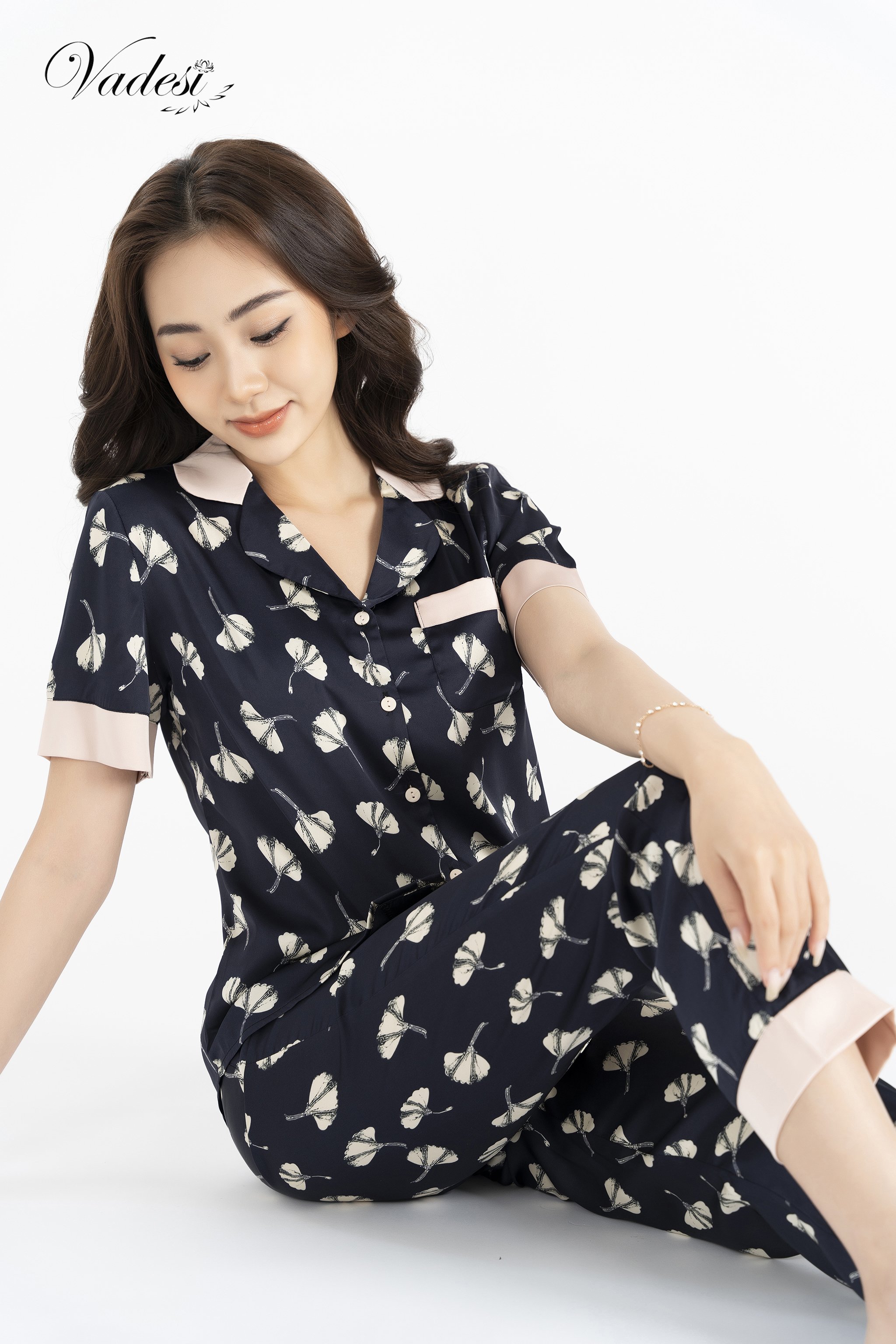 Đồ Bộ Pijama VADESI Lụa Tơ Hàn Cao Cấp Mềm Mại Nhiều Họa Tiết Mặt Nhà Sang Đẹp