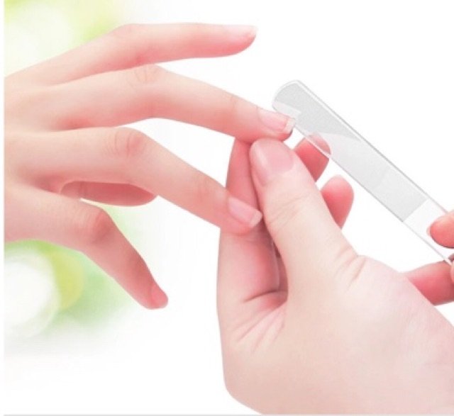 DŨA MÓNG TAY NANO THỦY TINH