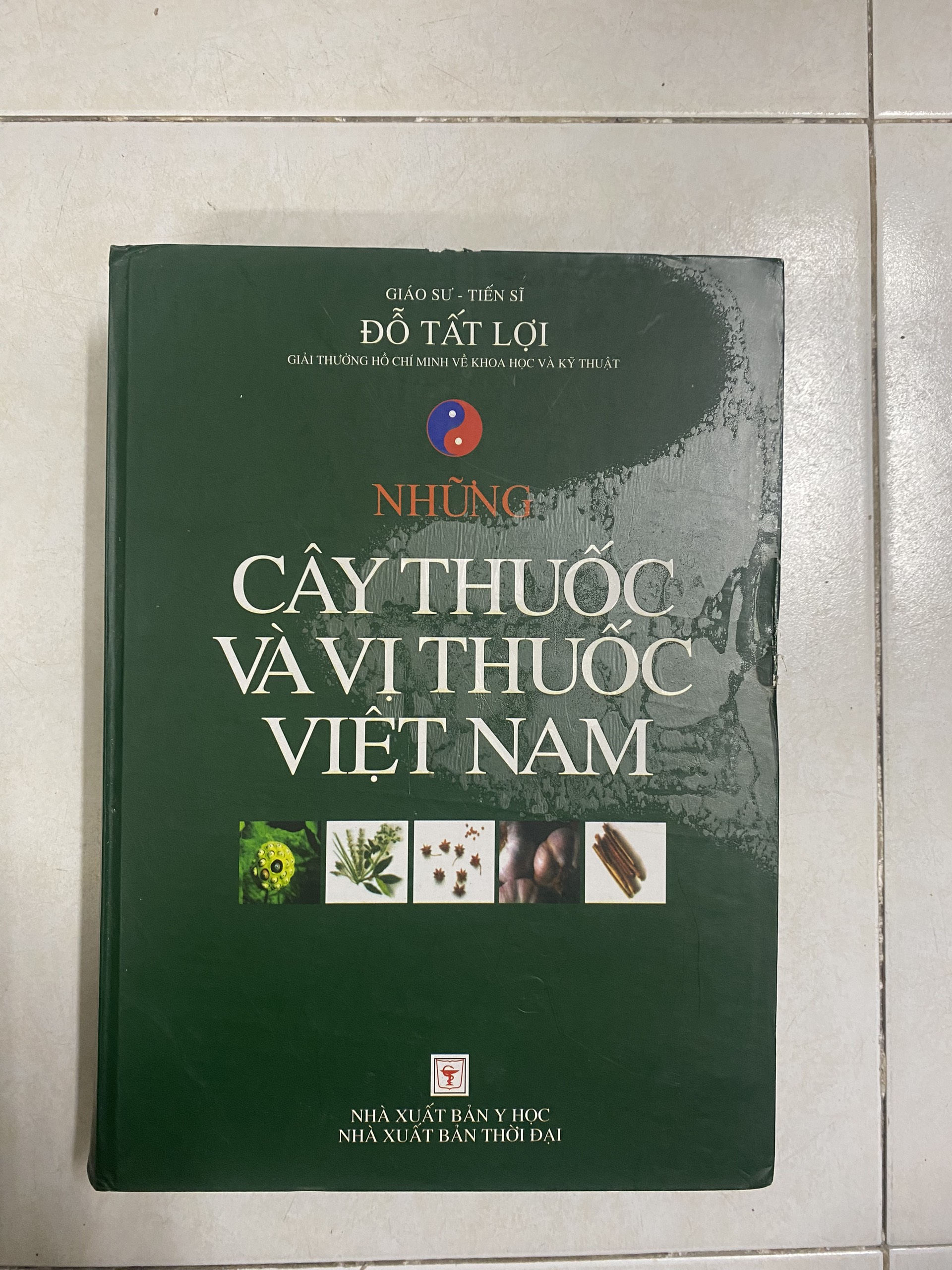 Những Cây Thuốc và Vị Thuốc Việt Nam – Đỗ Tất Lợi (Bìa cứng, in màu)