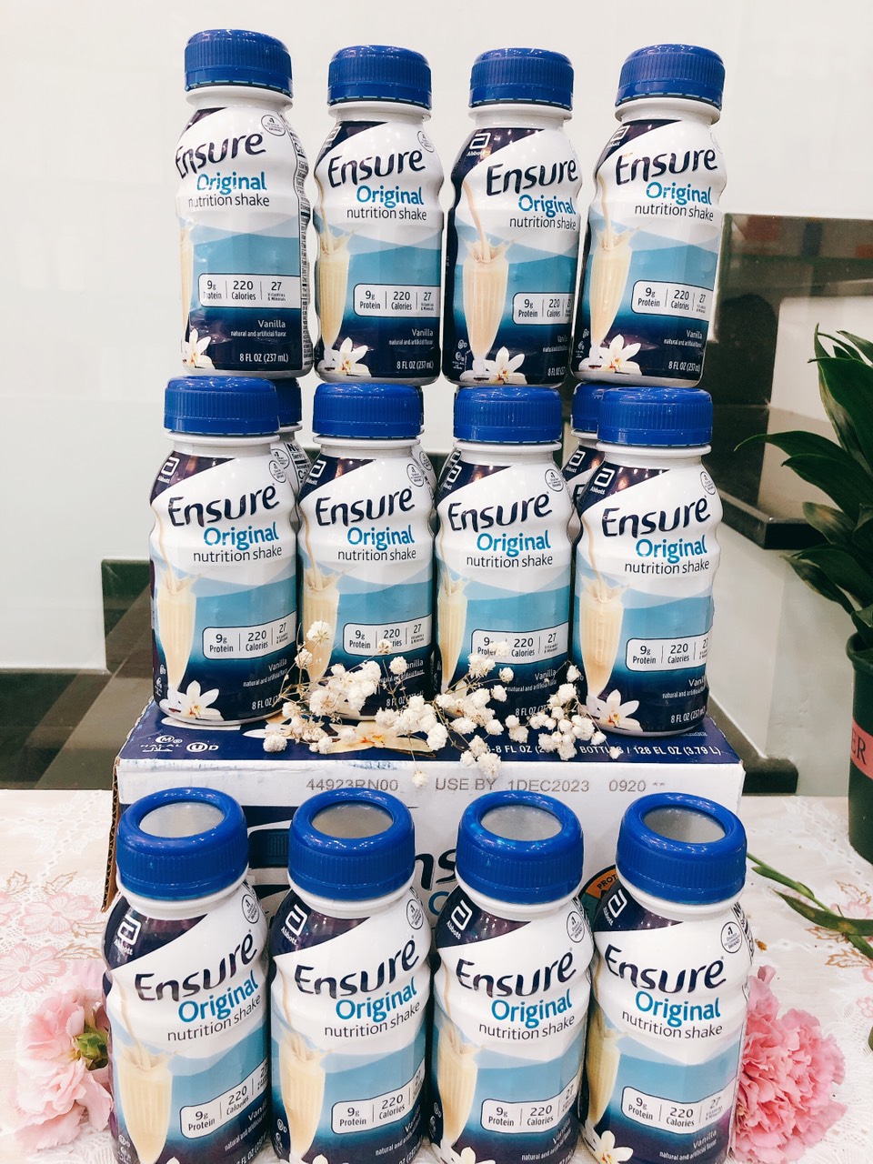 Chai sữa dinh dưỡng Ensure hương Vanilla 237ml - Mỹ