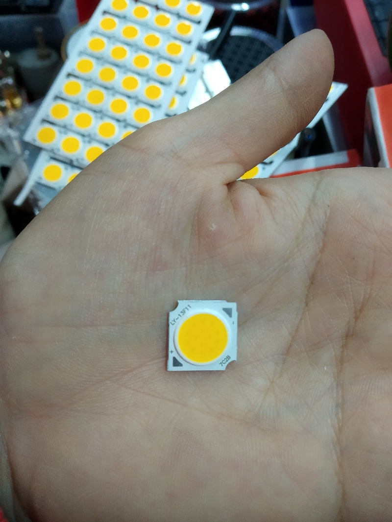 Nhân bóng led 12w dùng 32v và 34v